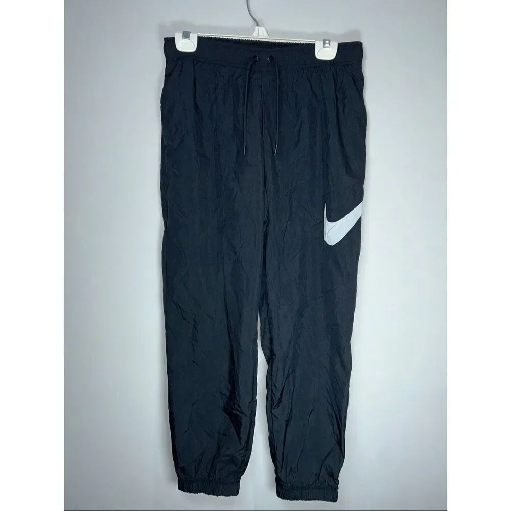 Nike black swishy joggers size medium